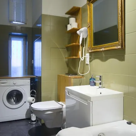 Altbauwohnung Mit 3 Baedern Berlin Exterior photo