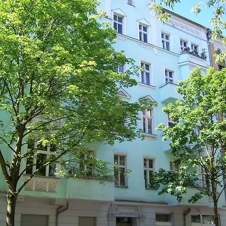 Altbauwohnung Mit 3 Baedern Berlin Exterior photo