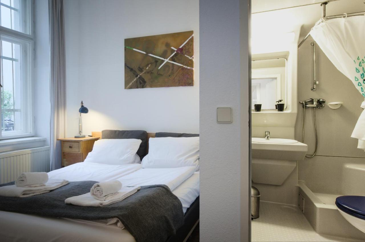Appartement Altbauwohnung Mit 3 Baedern