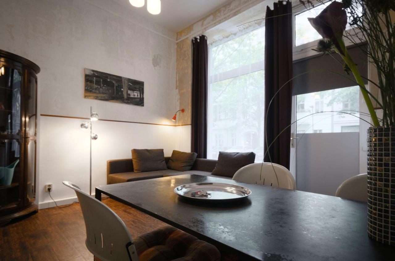 Altbauwohnung Mit 3 Baedern Berlijn